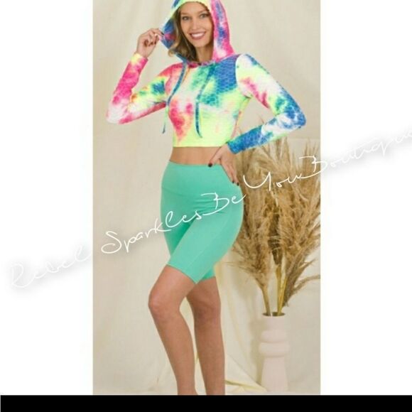 Tie Dye Rainbow Crop Top Hoodie Sizes S 2-4 M 6-8 L 10-12 - Picture 2 of 9